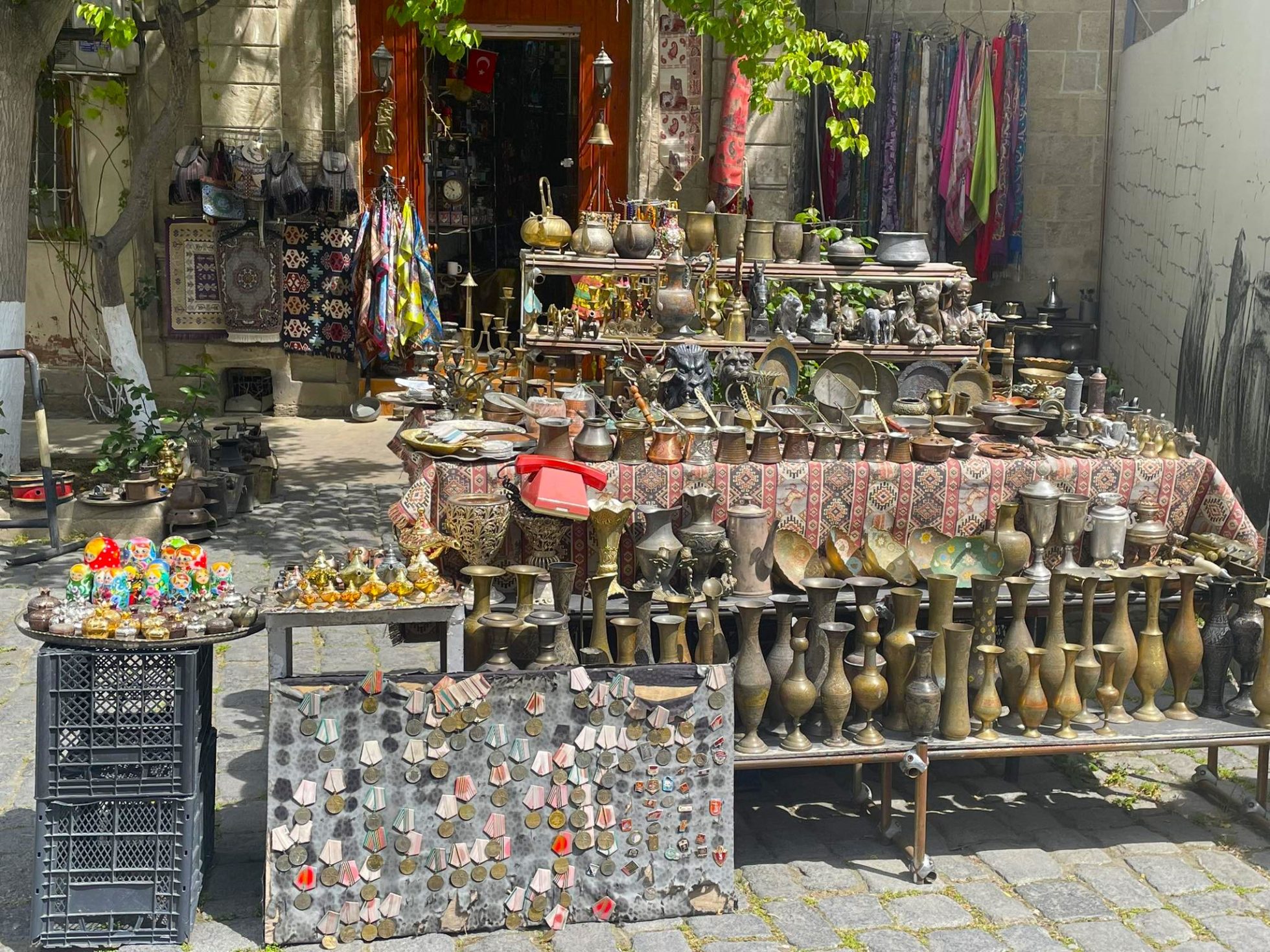 Stare miasto w Baku ze straganami
